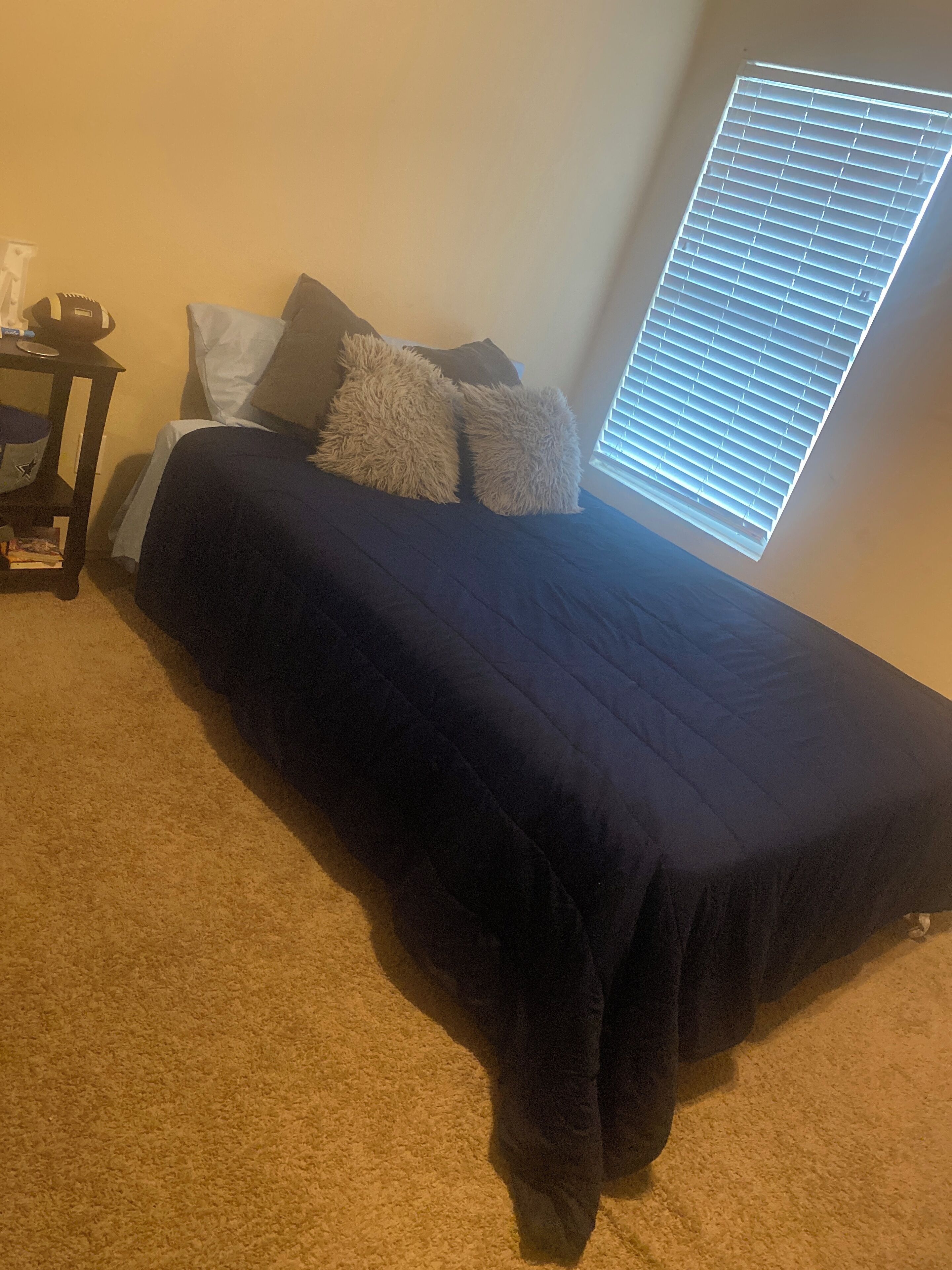 5 Schlafzimmer, Schreibtisch, WLAN, Bettwäsche