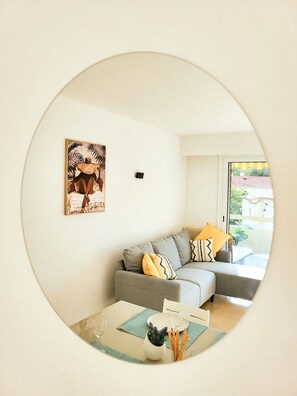 Interior - Bright & Comfortable Home, Ideal location in Vence (Vence)