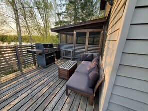 Property grounds - The Getaway_Greens Lake 4 BR/Hot tub/Beach/Sunsets (Trent Lakes)