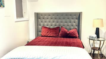 Desk, iron/ironing board, free WiFi, bed sheets