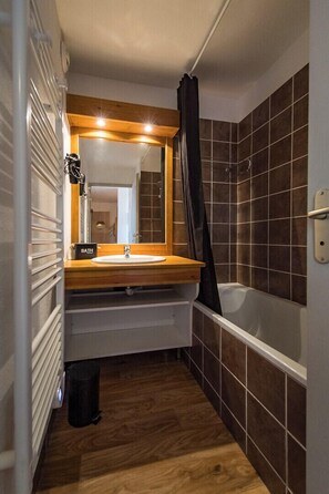 Hair dryer - Apartment for 4 - 6 people in Albiez-Montrond (Albiez-Montrond)