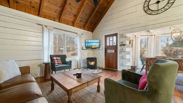 Télévision, cheminée