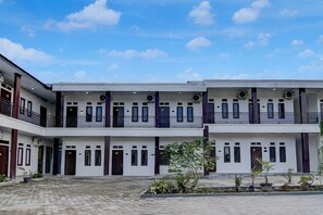 Exterior - Capital O 95046 Gefa Sleep N Go (Pekanbaru)