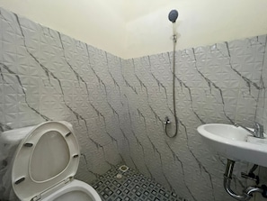 豪華雙人房 | 浴室 | 淋浴設備