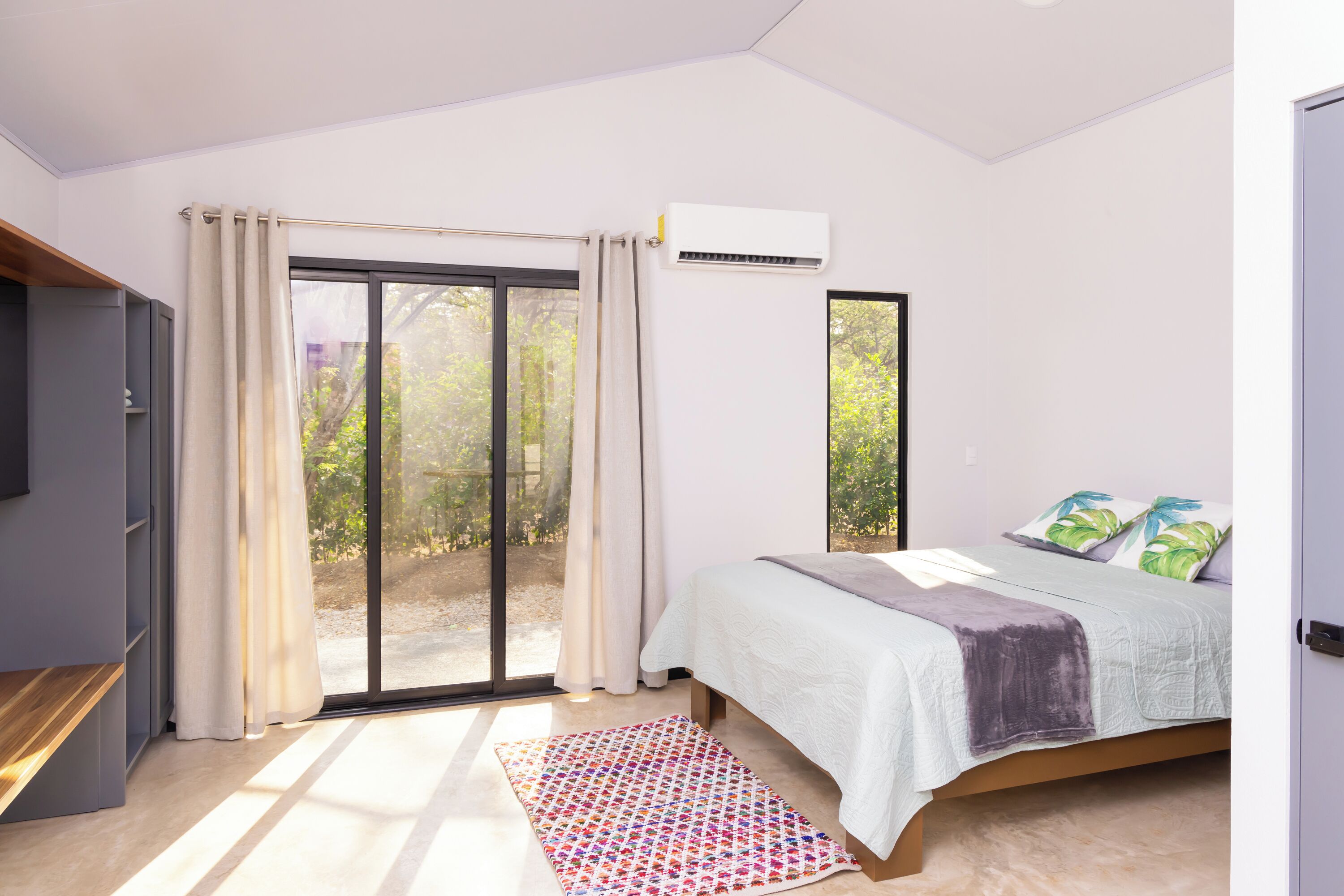 Bügeleisen/Bügelbrett, WLAN, Bettwäsche