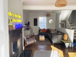 Living area - 4 story Seaside Georgian house (Ramsgate)
