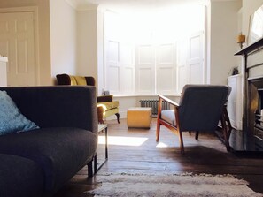 Living area - 4 story Seaside Georgian house (Ramsgate)