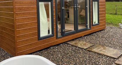 Cosy off-grid countryside cabin.