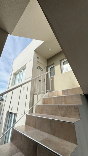 Exterior detail - ALMAR - 1st floor apartment ideal for 3 people 6 blocks from the sea (Puerto Madryn)