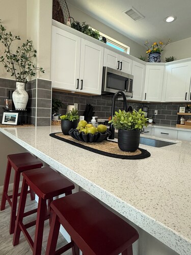 Charming 2-bedroom 2 bath house in serene Surprise. Your sun-drenched resort