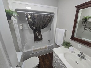 Suite, 2 Bedrooms | Bathroom