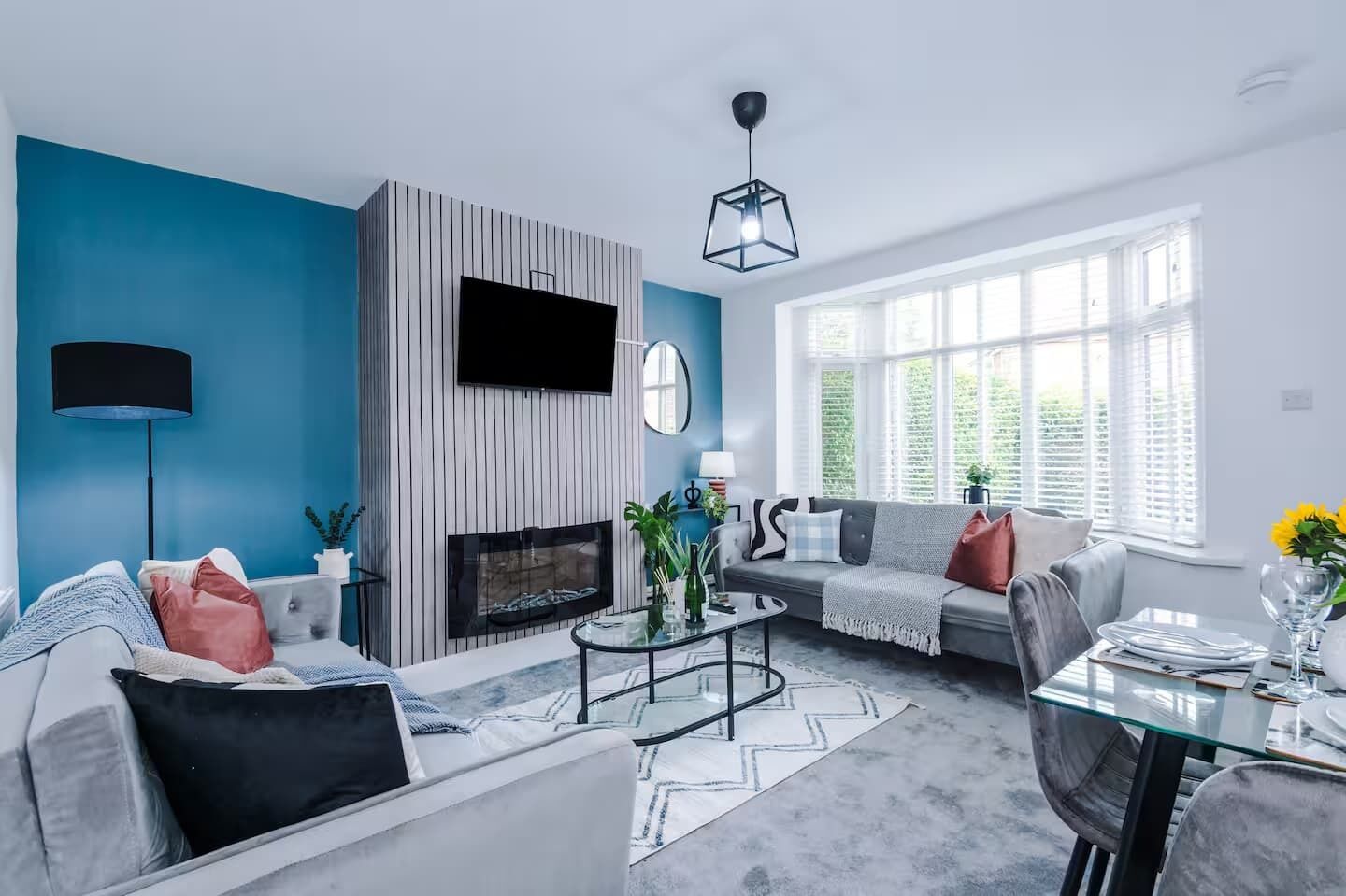 Télévision, espaces bureaux