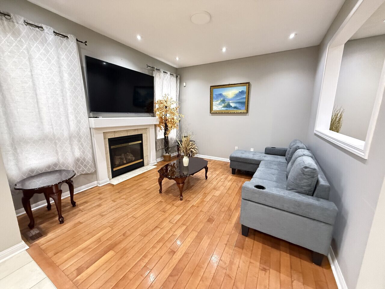 Télévision, cheminée