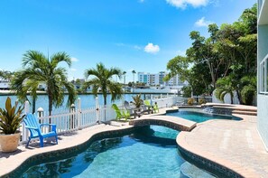 Pool - Treasure Island Beach condo (Treasure Island)