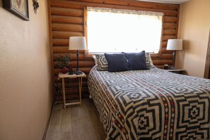 Ferros/tábuas de passar roupa, acesso à internet, roupa de cama