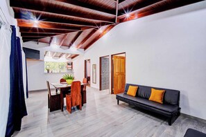 Comfort Villa, Patio, Courtyard View | Living area - Villas Kiki (Puerto Viejo de Talamanca)