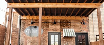 The Lauren — Bright, Cozy Loft w/ Balcony in Downtown, Near Mad River