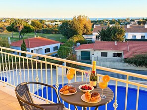 Outdoor dining - Balaia Poolside House with Sea View by BeCherish (Albufeira)