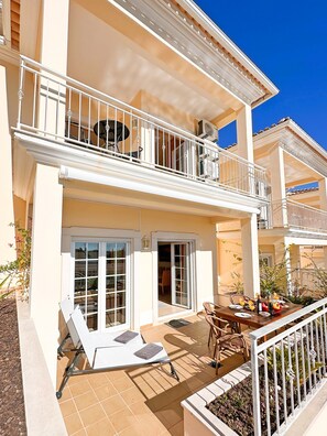 Outdoor dining - Balaia Poolside House with Sea View by BeCherish (Albufeira)