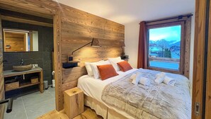 Unclassified image, 3 of 17, button - Nagano 201 New central apt in front of the slopes (Les Gets)