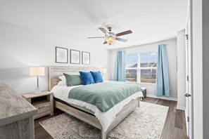 3 Schlafzimmer, Bügeleisen/Bügelbrett, Reisekinderbett, WLAN