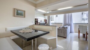 Basic Apartment | Dining - Apts Just 210m From the Beach in Balneario Camboriu - Edis (Balneário Camboriú)