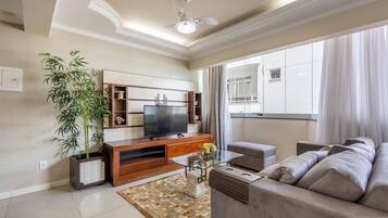 Basic Apartment | Living area | TV
