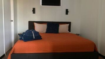 1 bedroom, iron/ironing board, bed sheets