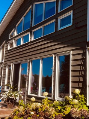 تفاصيل الفندق من الخارج