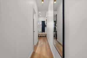 1 dormitorio, tabla de planchar con plancha, wifi gratis y ropa de cama