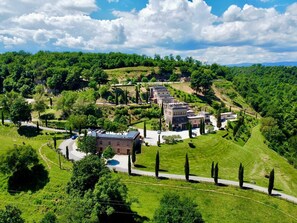 Front of property - Agriturismo Rio Coverino (Borghetto)