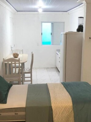 Verduisterende gordijnen, geluiddichte muren, gratis wifi