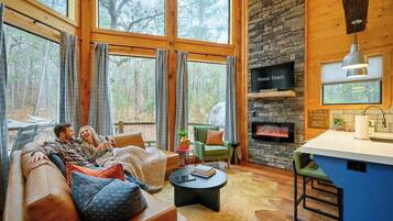 Fernseher, Kamin, Arbeitsbereiche