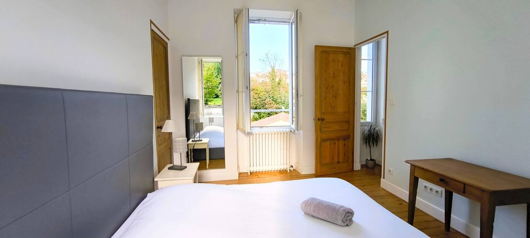 Iron/ironing board, free WiFi, bed sheets