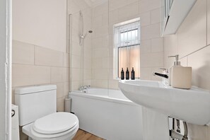 Handtücher, Seife, Toilettenpapier