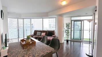 TV connectée de 50 pouces avec chaßnes numériques, Netflix, Hulu