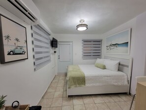 Iron/ironing board, WiFi, bed sheets - L & R Studio
Cozy 1-bedroom apartment in Mayagüez; bathroom, kitchen, Wi-Fi, AC (Mayaguez)