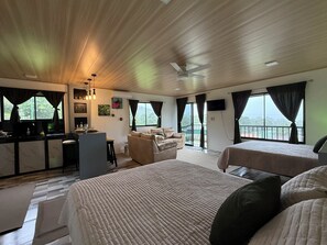 1 slaapkamer, een kluis op de kamer, gratis wifi, beddengoed