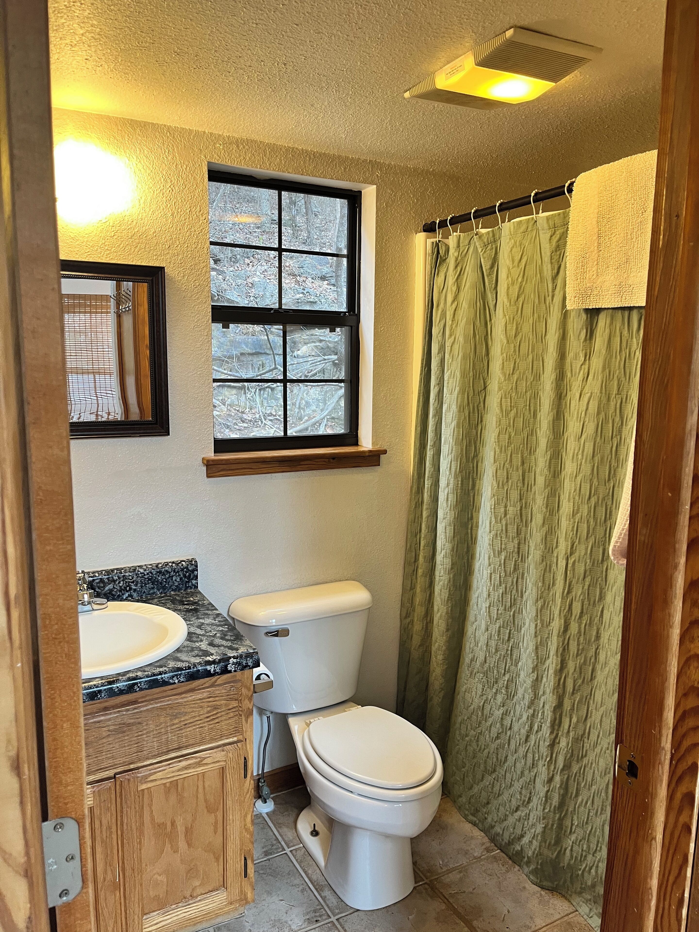 Handtücher, Seife, Toilettenpapier