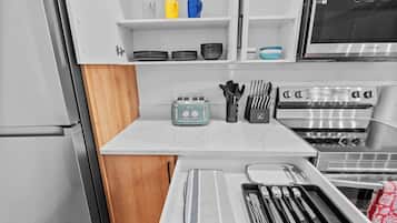 Apartment, 3 Bedrooms | Dapur peribadi