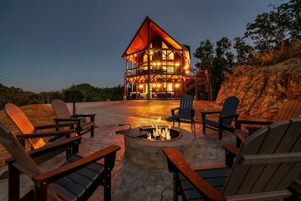 Terrace/patio - Smoky Mountain Cabin w/ Incredible View- Perfect for Families-Indoor Heated Pool (Sevierville)