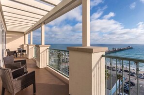 Property grounds - 2-bedroom Suite in tranquil Oceanside with Ocean View (Oceanside)