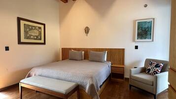 Blackout curtains, iron/ironing board, free WiFi