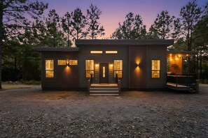 Exterior - Romantic Cabin with a Hot Tub (Broken Bow)