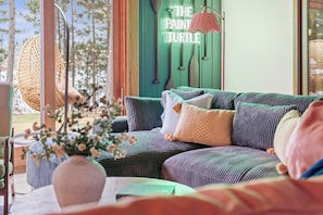 Smart TV - The Painted Turtle: Lakefront, Hot Tub, Sauna, Theater, Game Room, Playset (Nisswa)