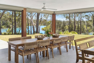 Moonee Stayz – House - Where Moonee estuary meets the ocean