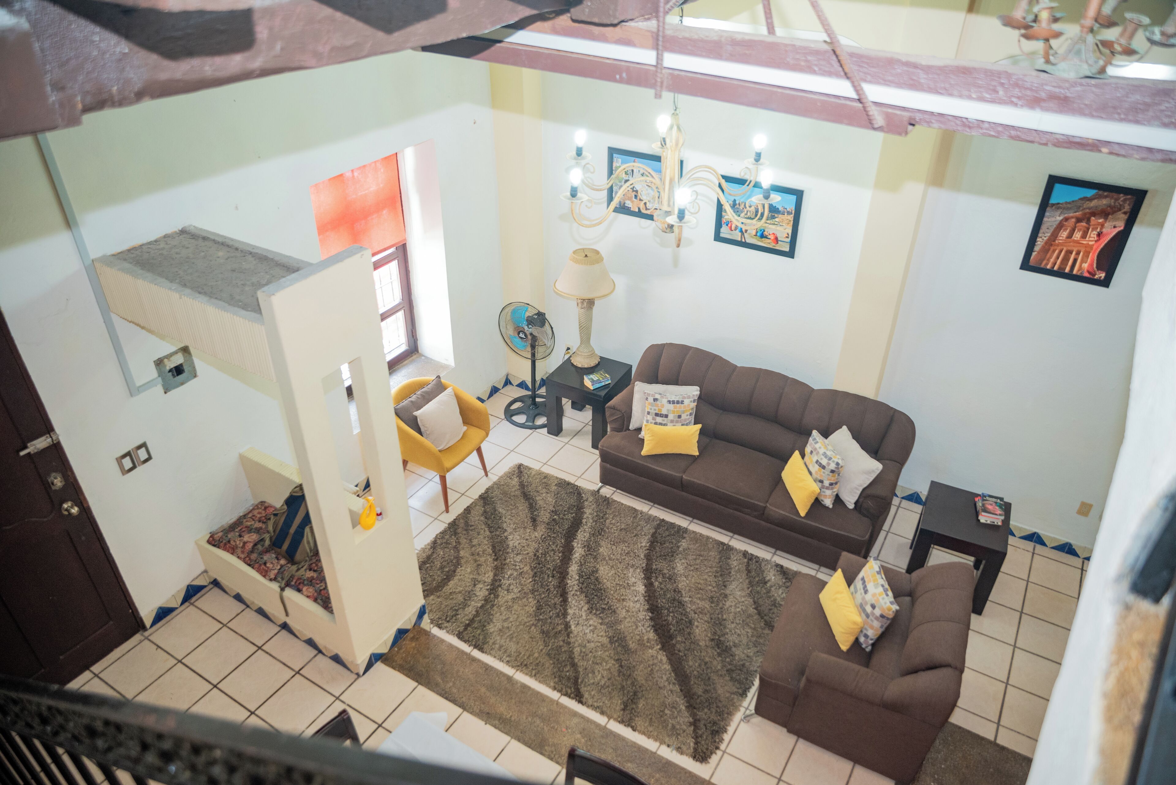 Deluxe House, 4 Bedrooms | Living room