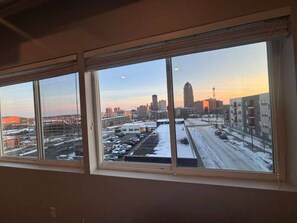 Interior - Spacious and perfect for family (Des Moines)