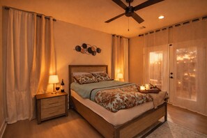 3 bedrooms, desk, iron/ironing board, travel crib