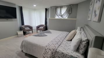 Skrivebord, weekendseng, Wi-Fi, sengetøj